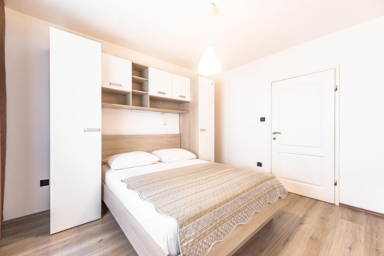 Apartments Lili 파그 외부 사진