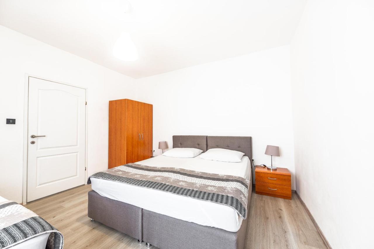 Apartments Lili 파그 외부 사진